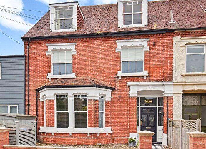 2 Bedroom Apartment For Sale In Tankerton Road, Tankerton, Whitstable, CT5