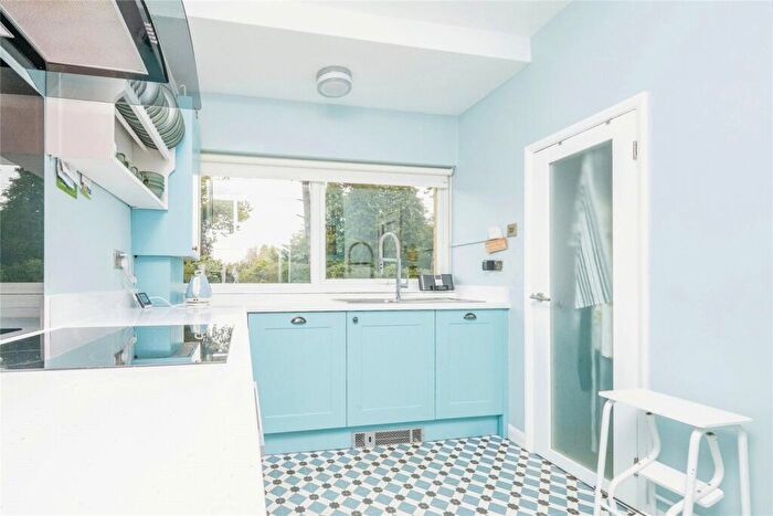 2 Bedroom Flat For Sale In Elmleigh Court, Elmleigh, Midhurst, West Sussex, GU29