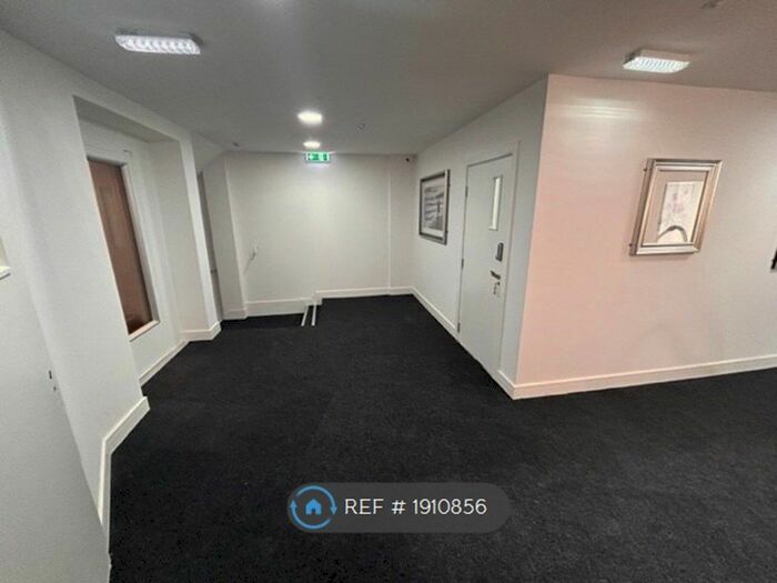 2 Bedroom Flat To Rent In Minnitt Road, Gosport, PO12