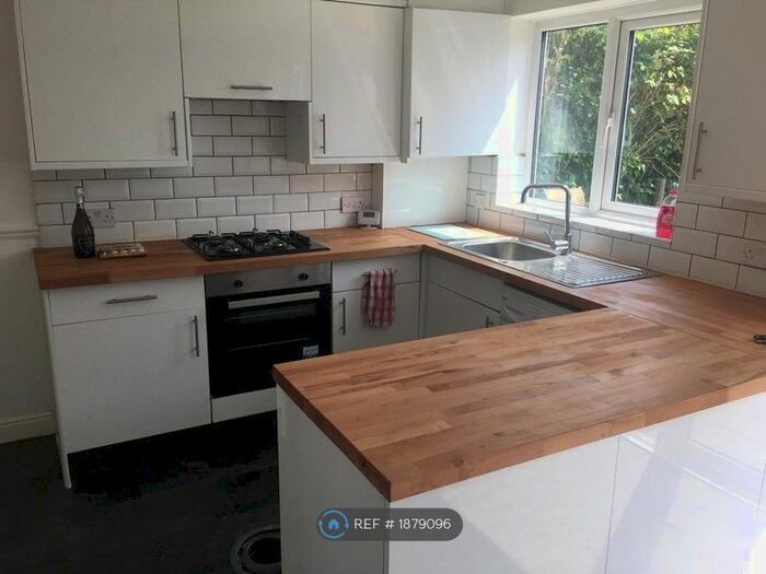 3 Bedroom End Of Terrace House To Rent In Cleaver Mews, Macclesfield, SK11