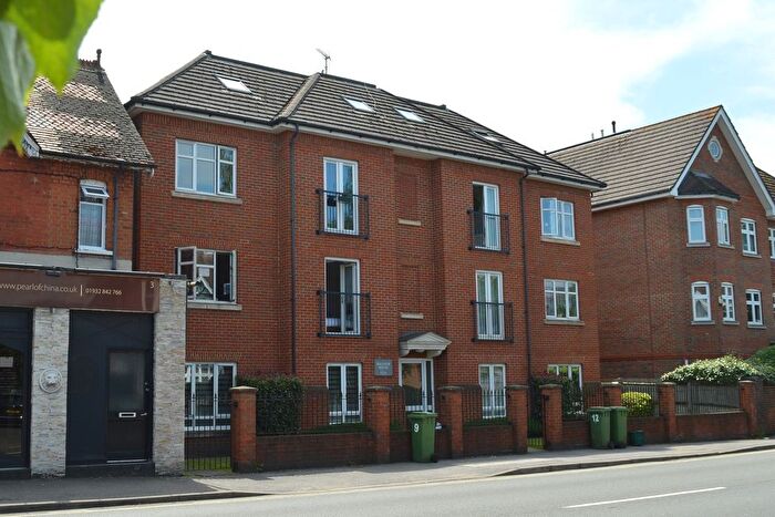 1 Bedroom Flat To Rent In Balfour House, Balfour Road, Weybridge, KT13