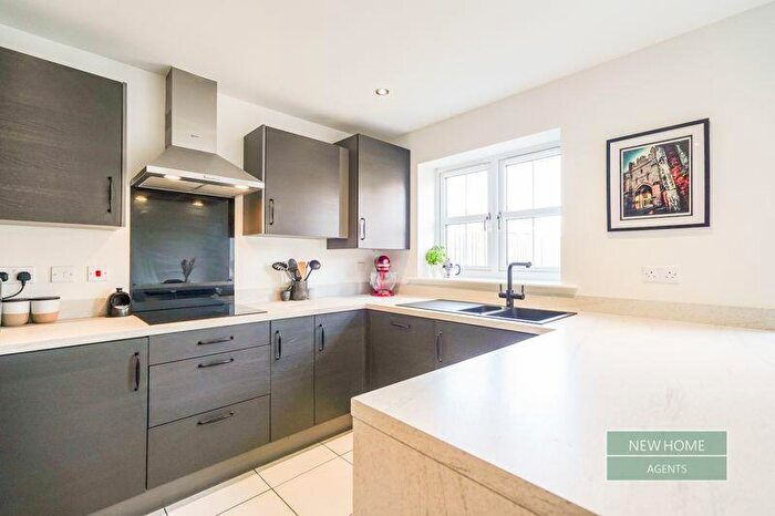 3 Bedroom Terraced House For Sale In Thornbury Walk, Kingswood, Hull, HU7