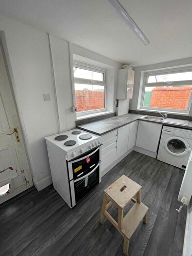 2 Bedroom Terraced House To Rent In Thornton Rd, Fallowfield, M14