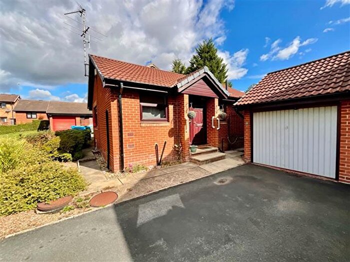 2 Bedroom Bungalow For Sale In Lundwood Close, Owlthorpe, Sheffield, Sheffield, S20