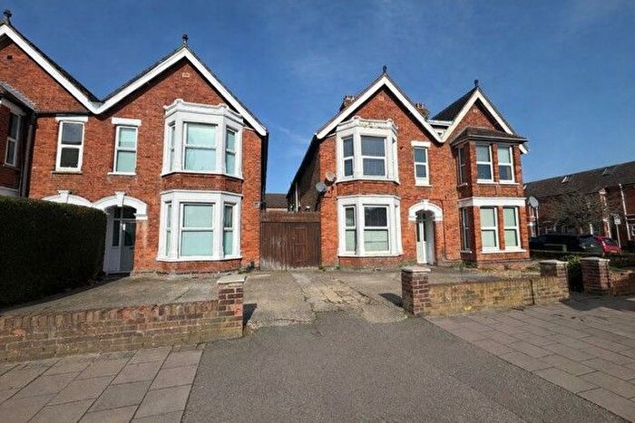 1 Bedroom Flat To Rent In Goldington Road, Bedford, MK40