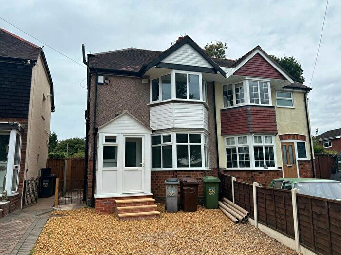 3 Bedroom Semi-Detached House To Rent In School Lane, Solihull, West Midlands, B91