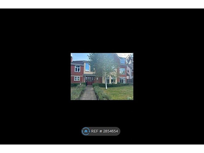 2 Bedroom Flat To Rent In Ashman Court, South Croydon, CR2