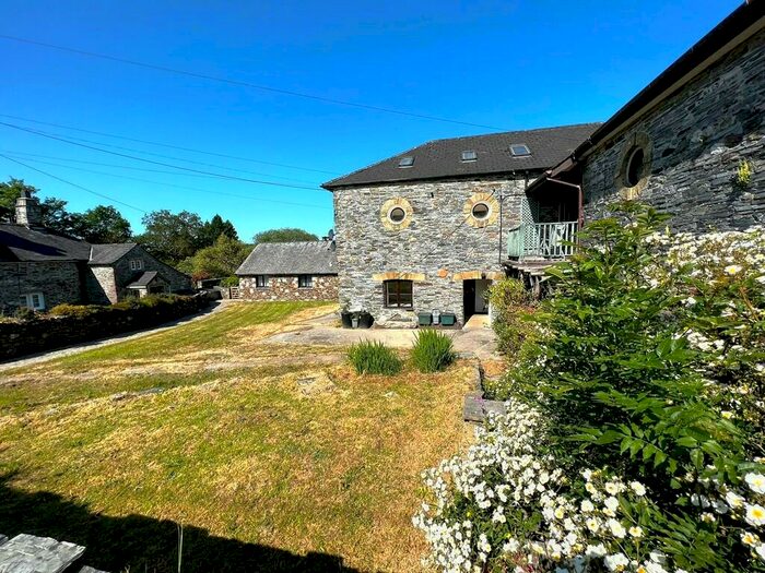 4 Bedroom Barn Conversion To Rent In Lamerton, Tavistock, PL19
