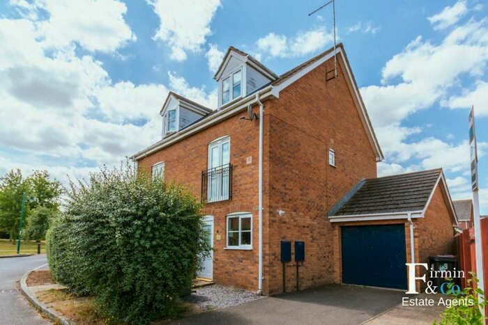 3 Bedroom Semi-Detached House To Rent In Park Home Avenue, Hampton Vale, Peterborough, PE7