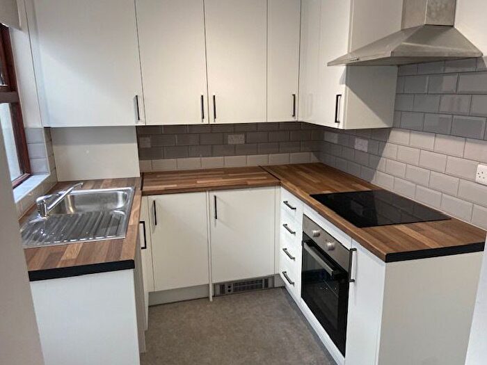 2 Bedroom End Of Terrace House To Rent In Queens Terrace, Cardigan, SA43