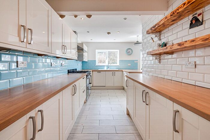 4 Bedroom Semi-Detached House For Sale In Bramhall Avenue, Bolton, BL2