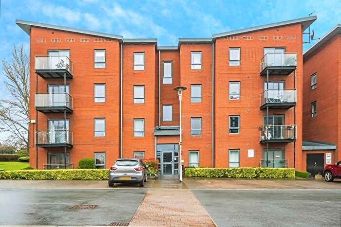 2 Bedroom Flat To Rent In Bouverie Court, Leeds, West Yorkshire, LS9