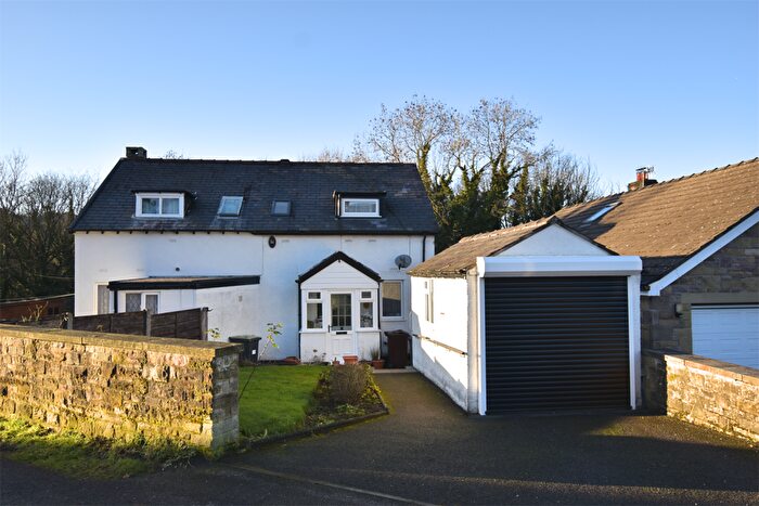 2 Bedroom Semi-Detached House For Sale In Whaley Bridge, High Peak, SK23