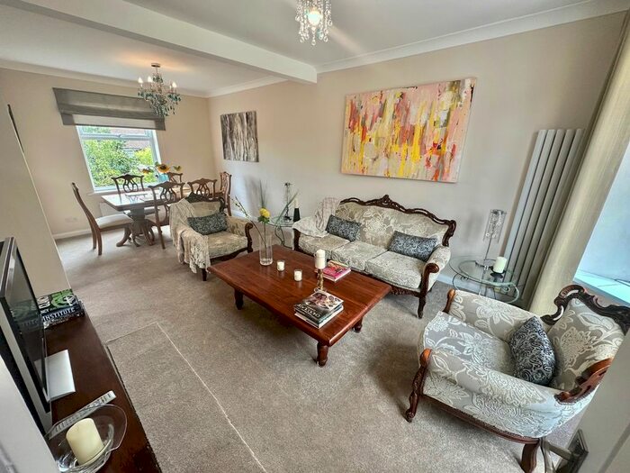 3 Bedroom End Of Terrace House To Rent In Moor End Road, Lockwood, Huddersfield, HD4