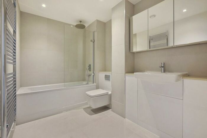 1 Bedroom Flat To Rent In Wilkinson Close, NW2