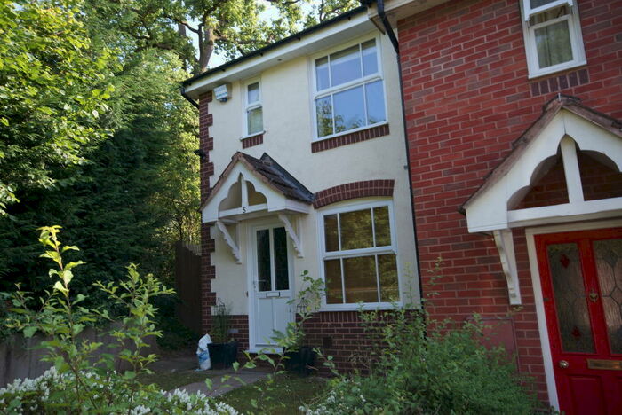 2 Bedroom End Of Terrace House To Rent In Langford Croft, Solihull, West Midlands, B91