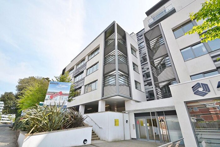 2 Bedroom Flat To Rent In Poole, BH15