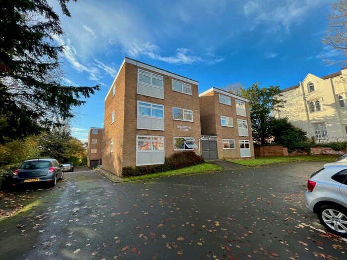 2 Bedroom Flat To Rent In Milverton Court, Leamington Spa, CV32