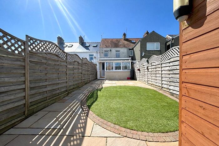 3 Bedroom Terraced House For Sale In Pill Road, Milford Haven, Pembrokeshire, SA73