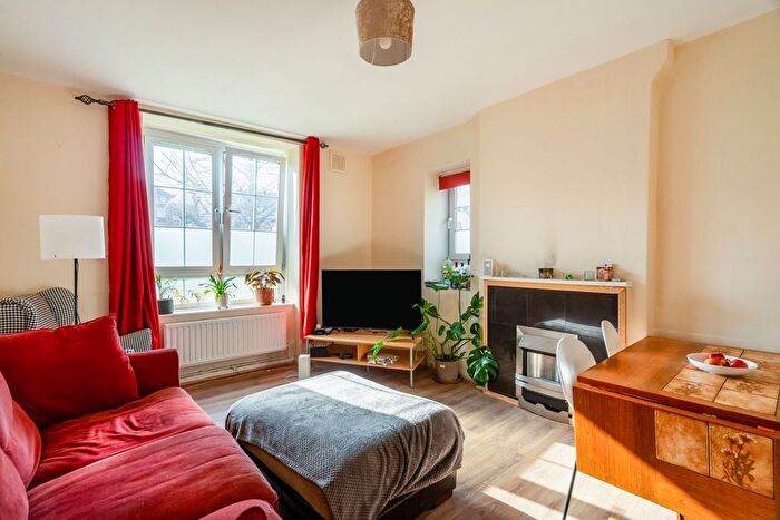 2 Bedroom Flat To Rent In Manciple Street, London, SE1