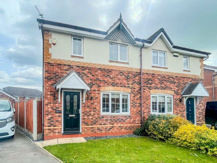 3 Bedroom Semi-Detached House To Rent In Farlawns Court, Woodfield Plantation, Doncaster, DN4