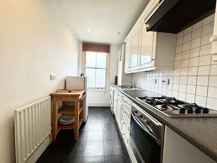 1 Bedroom Flat To Rent In Vassall Road, London, SW9