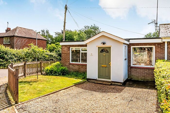 1 Bedroom Bungalow For Sale In Church Street, Edenbridge, TN8