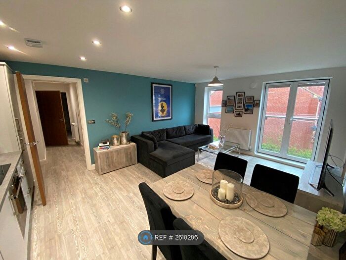 2 Bedroom Flat To Rent In Baskerville Road, Altrincham, WA14