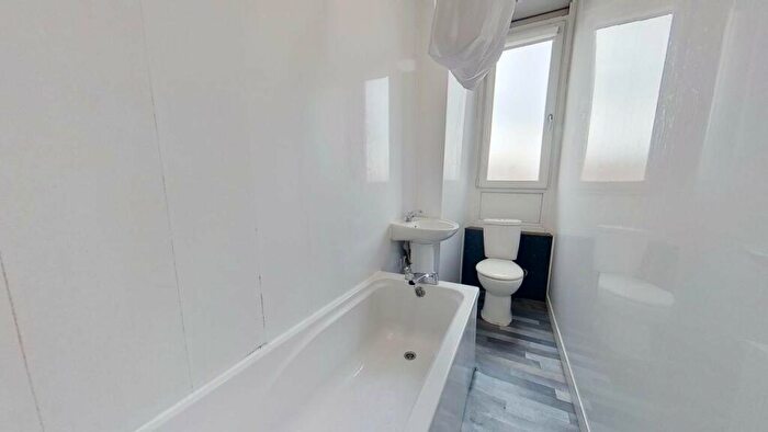 1 Bedroom Flat To Rent In Craigie Street, Govanhill, Glasgow, G42