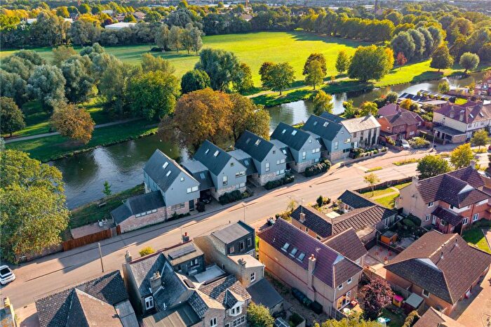 5 Bedroom Detached House For Sale In Water Street, Cambridge, Cambridgeshire, CB4