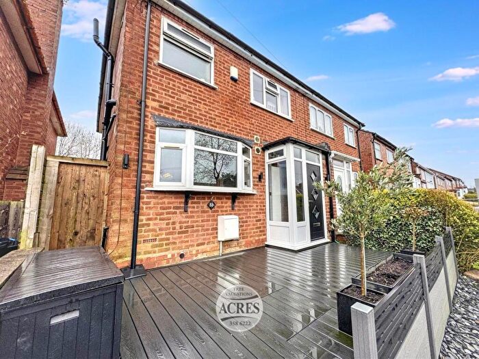 3 Bedroom Semi Detached House For Sale In Cramlington Road, Great Barr, Birmingham, B42