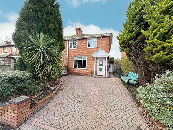 3 Bedroom End Of Terrace House For Sale In Mapleton Road, Hall Green, B28