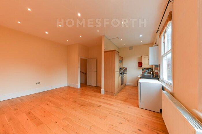 2 Bedroom Flat To Rent In Goldhurst Terrace, South Hampstead, NW6