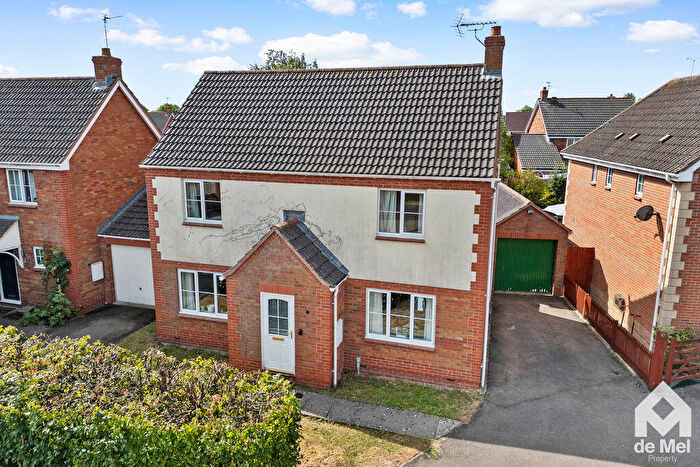 Detached House For Sale In Wigeon Lane, Walton Cardiff, Tewkesbury, GL20