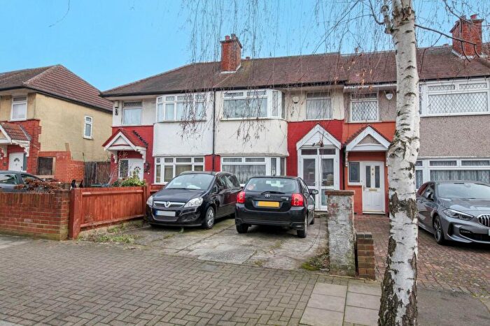 3 Bedroom Terraced House For Sale In Torbay Road, Harrow, HA2