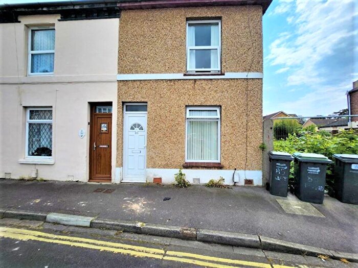 2 Bedroom End Of Terrace House To Rent In Leesland Road, Gosport, Hampshire, PO12