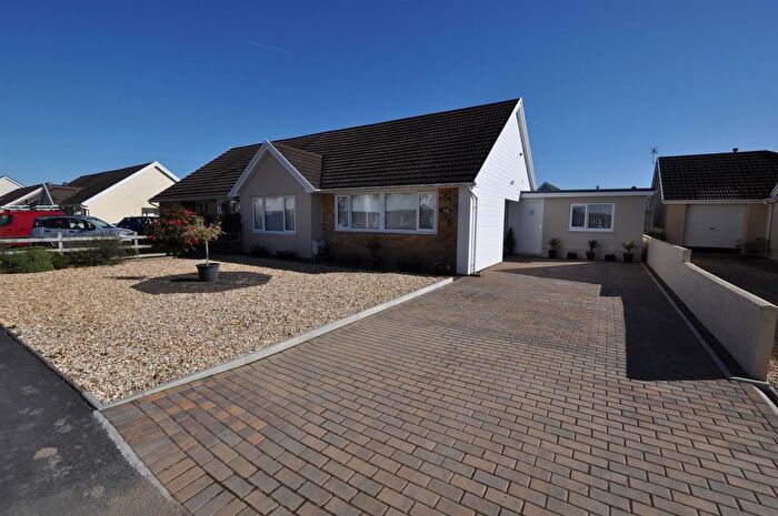 3 Bedroom Semi-Detached Bungalow For Sale In Heol Morfa Brenin, Johnstown, Carmarthen, SA31