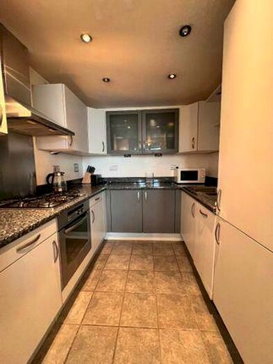 2 Bedroom Flat To Rent In Western Beach Apartment, Hanover Avenue, Royal Victoria Docks, West Silver Tower, London, E16