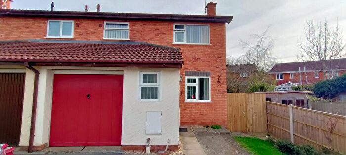 3 Bedroom Semi-Detached House For Sale In Thornhill Drive, Bersham Road, Wrexham, LL14
