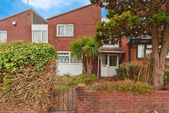 4 Bedroom Terraced House For Sale In Manningford Road, Birmingham, West Midlands, B14