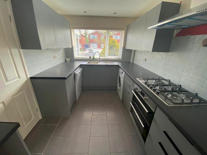 4 Bedroom Property To Rent In Townesend Close, Warwick, CV34