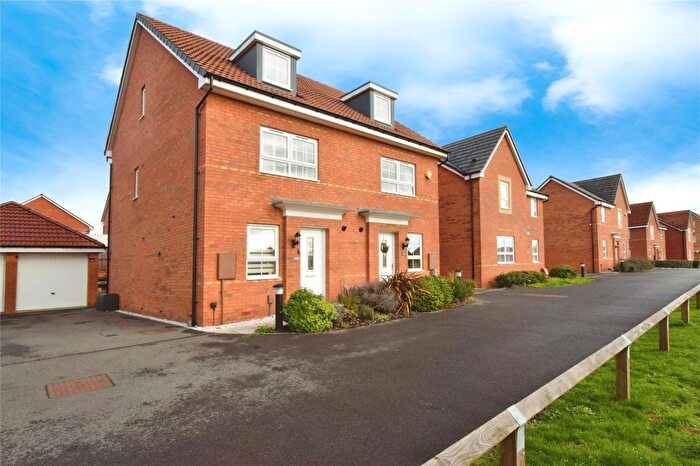 3 Bedroom Semi-Detached House For Sale In Gregory Way, Wigston, Leicestershire, LE18