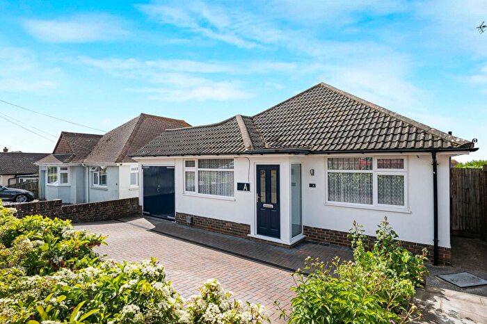 3 Bedroom Detached House For Sale In Brambletyne Avenue, Saltdean, BN2