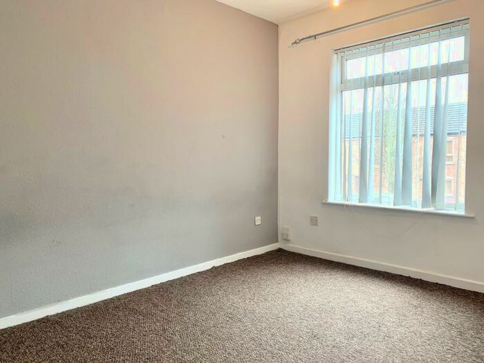 2 Bedroom End Of Terrace House To Rent In Windsor Street, Beeston, NG9