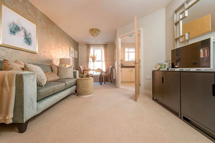 1 Bedroom Retirement Property To Rent In Clive Road, Redditch, Worcestershire, B97