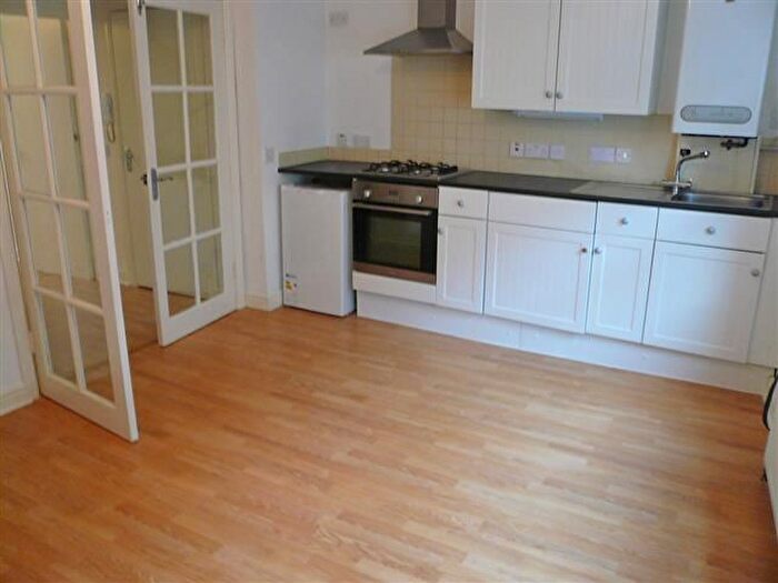 1 Bedroom Flat To Rent In St. Lukes Crescent, Bristol, BS3