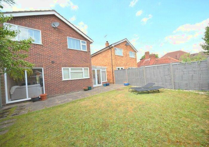 3 Bedroom Link Detached House To Rent In Blind Lane, Flackwell Heath, High Wycombe, HP10