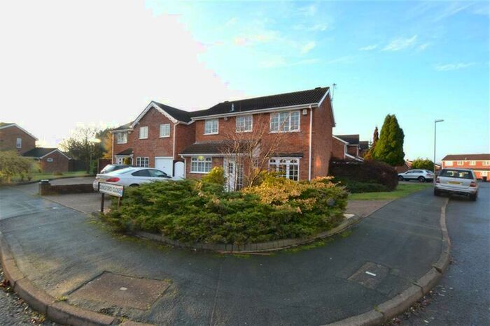 3 Bedroom House To Rent In Dunsford Close, Brierley Hill, DY5