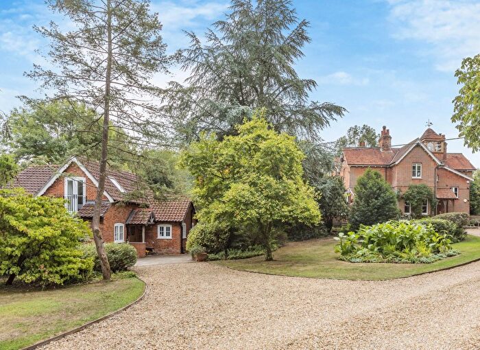 6 Bedroom Detached House For Sale In Blackstock Lane, Nately Scures, Hook, Hampshire, RG27