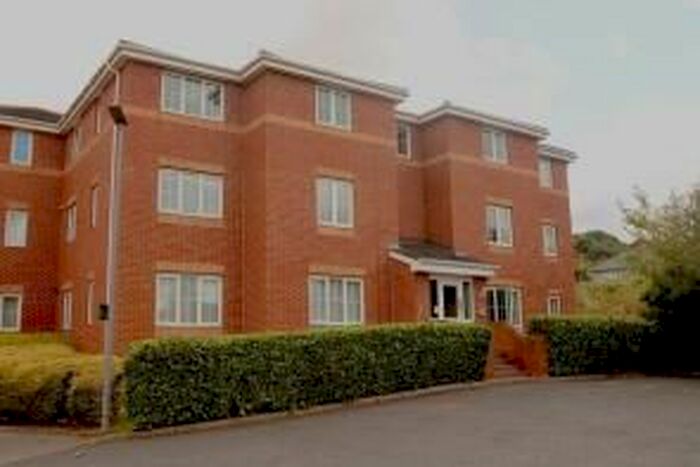 2 Bedroom Flat To Rent In Wycherley Way, Cradley Heath, B64